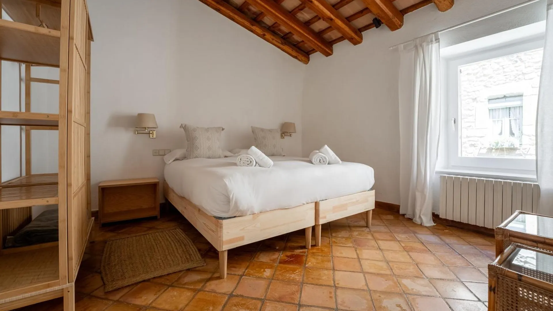Deco - Casa Voltes Peratallada 0*,  Spain